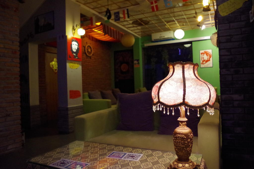 Yangshuo Travellers Land Youth Hostel Eksteriør bilde